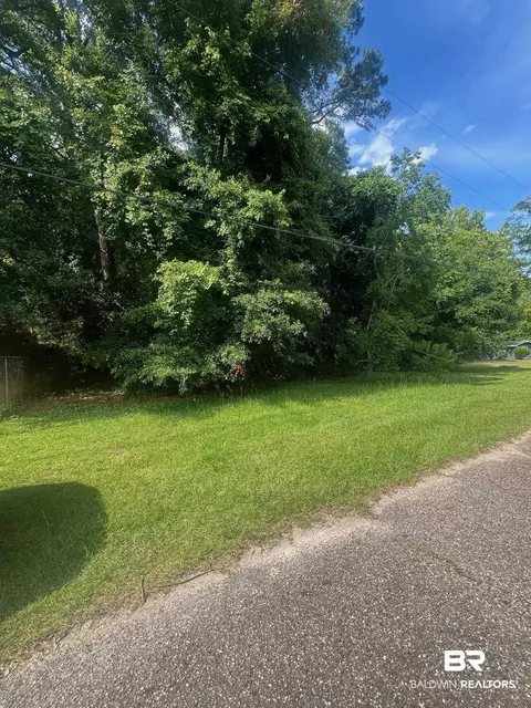 2754 Gonzales Rd, Mobile, AL 36605