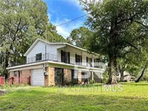 725 W Brannan Dr, Mobile, AL 36693