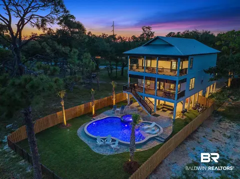 1083 Water Oaks Cir, Gulf Shores, AL 36542