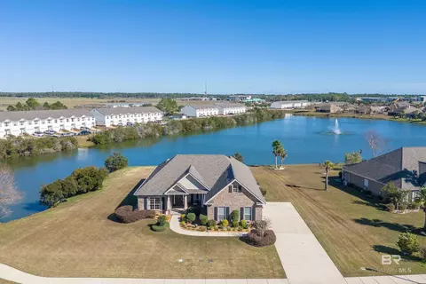 614 Royal Troon Cir, Gulf Shores, AL 36542