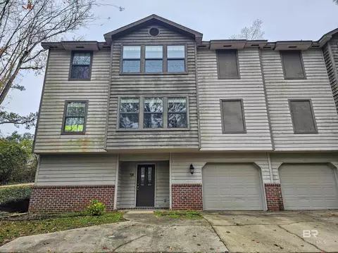 58 Lake Shore Dr, Daphne, AL 36526