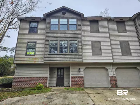 58 Lake Shore Dr, Daphne, AL 36526