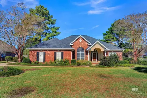 100 Conti Ct, Fairhope, AL 36532