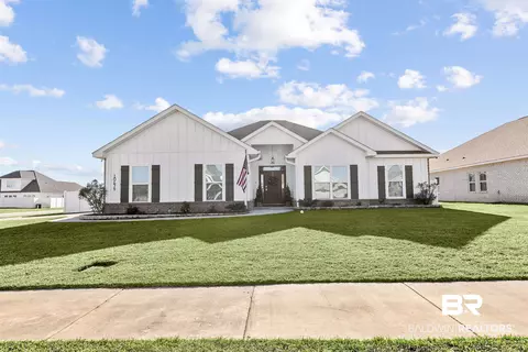 10679 Winning Colors Trl, Daphne, AL 36526