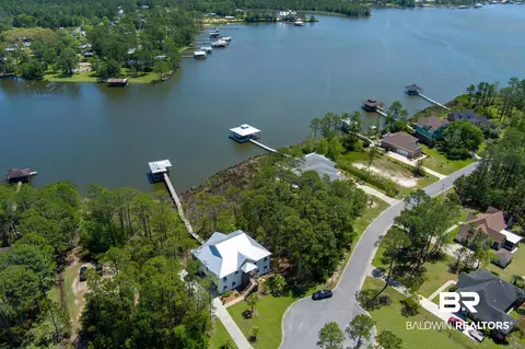 8945 Bay Point Dr, Elberta, AL 36530 photo 3