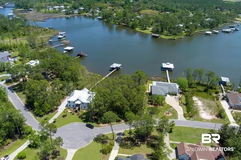 8945 Bay Point Dr, Elberta, AL 36530 photo 2