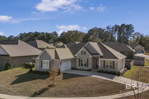 157 Ornate Ave, Fairhope, AL 36532