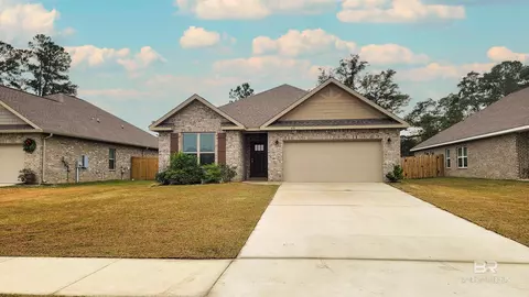 438 Wickman Ave, Gulf Shores, AL 36542