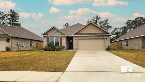 438 Wickman Ave, Gulf Shores, AL 36542