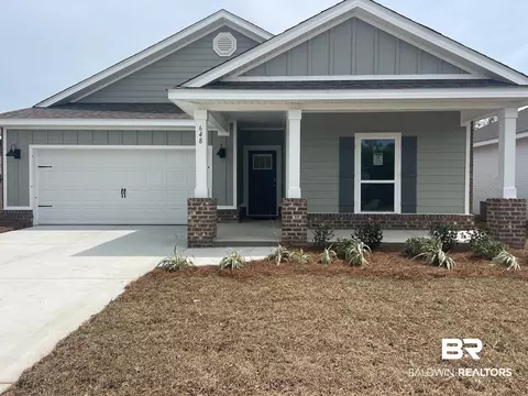 648 Overland Dr, Fairhope, AL 36532