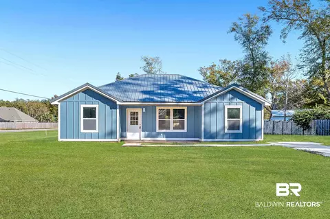 7504 Oak Dr, Foley, AL 36535