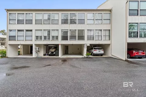 710 S Mobile St #11, Fairhope, AL 36532