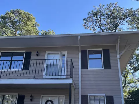 320 Volanta Ave #B3, Fairhope, AL 36532
