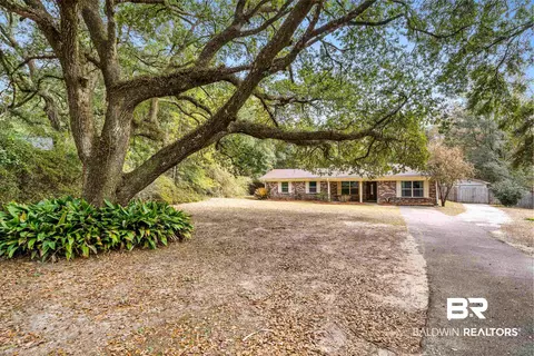 1024 E Dogwood Ave, Daphne, AL 36526
