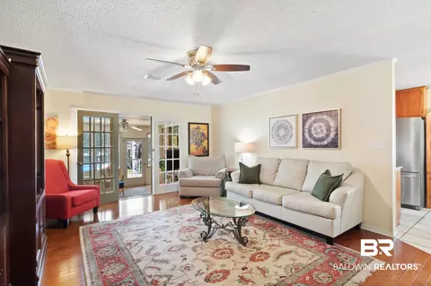 556 Stuart St, Daphne, AL 36526 photo 4