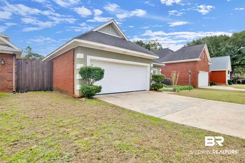 6337 Hillcrest Trace Dr, Mobile, AL 36609 photo 2