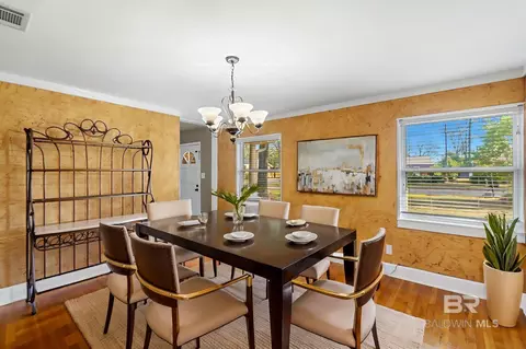 Dining - 42 Ridgeview Dr, Chickasaw, AL 36611 photo 1 of 2