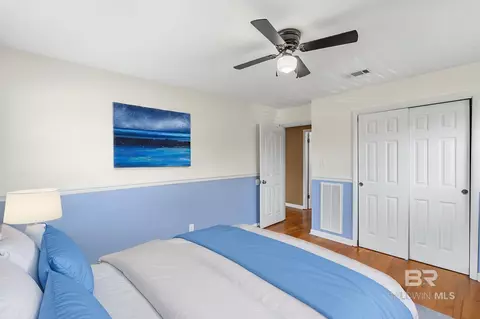 Bedroom - 42 Ridgeview Dr, Chickasaw, AL 36611 photo 3 of 4