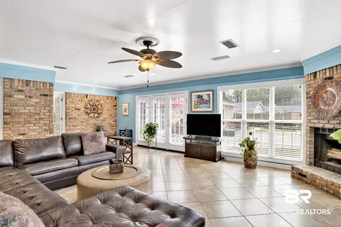 4159 Spring Valley Dr, Mobile, AL 36693 photo 4