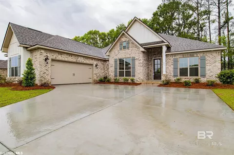 257 Fennec St, Fairhope, AL 36532