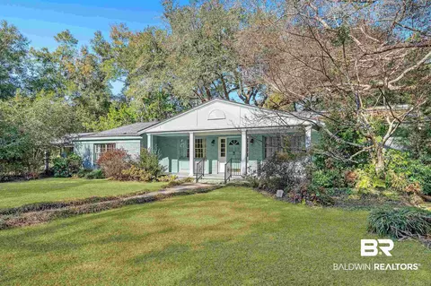 14375 Oak St, Magnolia Springs, AL 36555