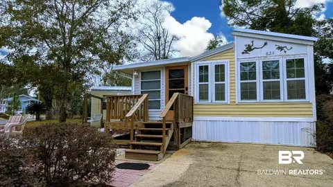 624 Escambia Loop, Lillian, AL 36549