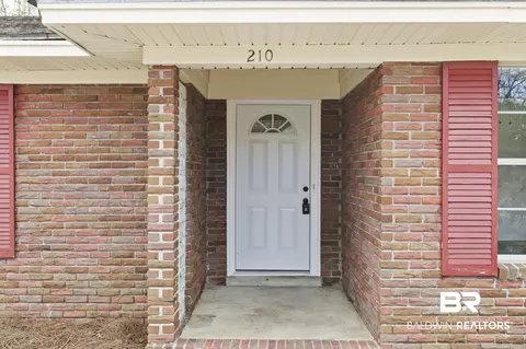 210 E Cypress St, Atmore, AL 36502 photo 2