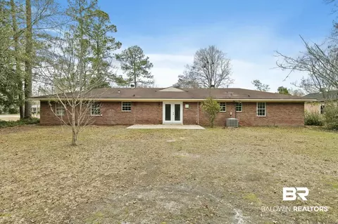 210 E Cypress St, Atmore, AL 36502 photo 9