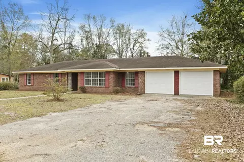 210 E Cypress St, Atmore, AL 36502 photo 6