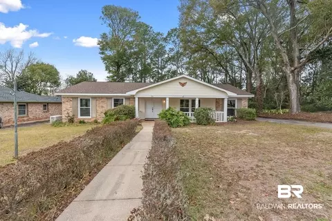554 Stuart St, Daphne, AL 36526