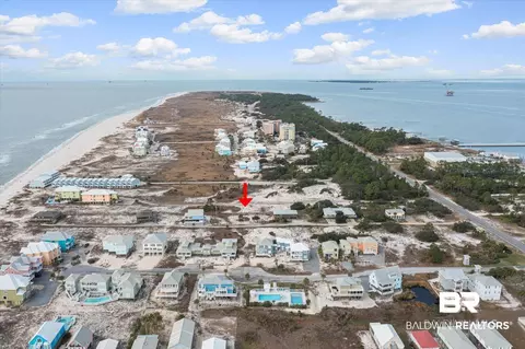 393 Kinzalow Ln, Gulf Shores, AL 36542