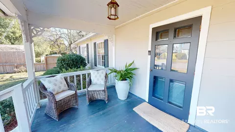 1 York Pl, Mobile, AL 36608 photo 2