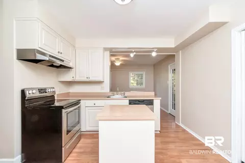 308 Brawood Dr, Mobile, AL 36608 photo 8