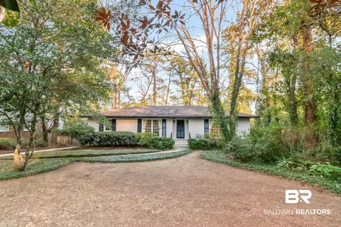 308 Brawood Dr, Mobile, AL 36608