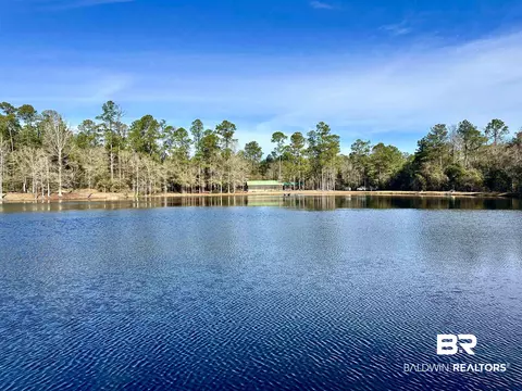 3881 Old Atmore Rd, Flomaton, AL 36441