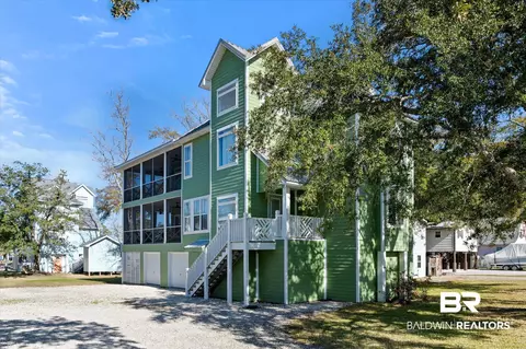 27225 Magnolia Dr, Orange Beach, AL 36561