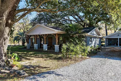 18480 Twin Beech Rd, Fairhope, AL 36532
