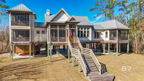 15020 River Rd, Fairhope, AL 36532