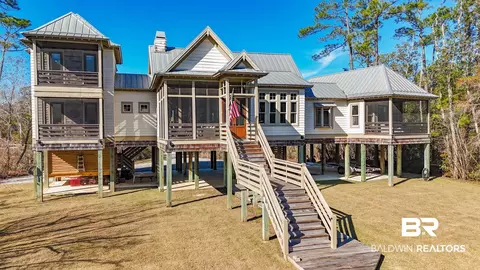 15020 River Rd, Fairhope, AL 36532