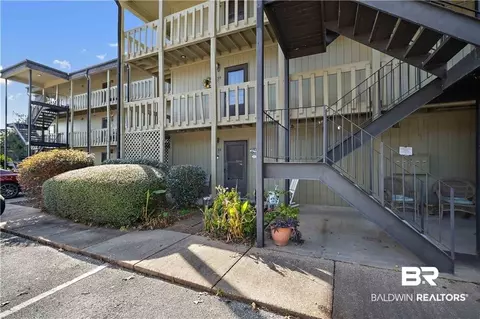 239 Riverbend Dr #239, Mobile, AL 36605