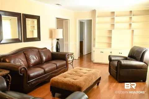 404 E Pine St, Atmore, AL 36502 photo 11