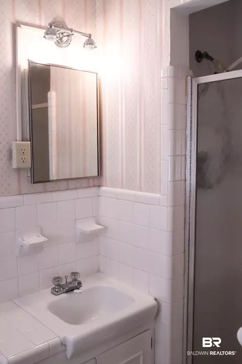 404 E Pine St, Atmore, AL 36502 photo 30