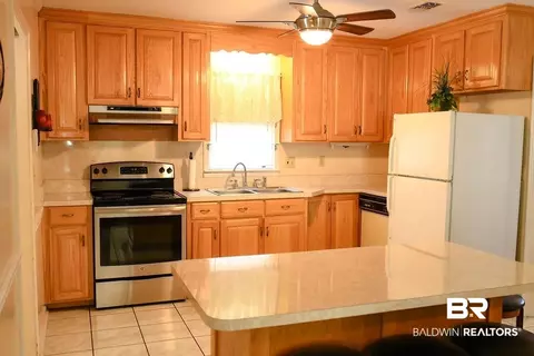 404 E Pine St, Atmore, AL 36502 photo 13