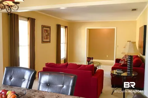 404 E Pine St, Atmore, AL 36502 photo 8