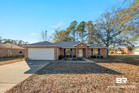 1 Bay Cir, Foley, AL 36535