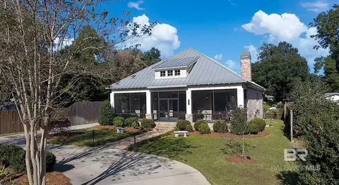 357 Pecan Ave, Fairhope, AL 36532