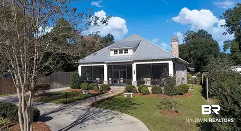 357 Pecan Ave, Fairhope, AL 36532