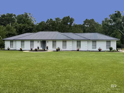 17773 W Richmond St, Robertsdale, AL 36567