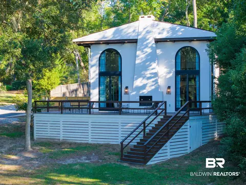 565 N Mobile St, Fairhope, AL 36532