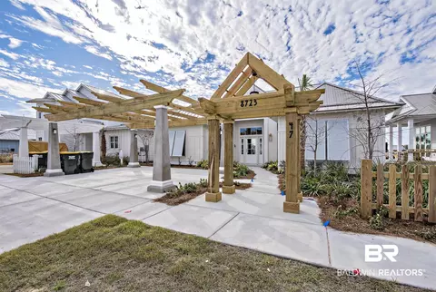 8723 Jamestown Ct, Gulf Shores, AL 36542